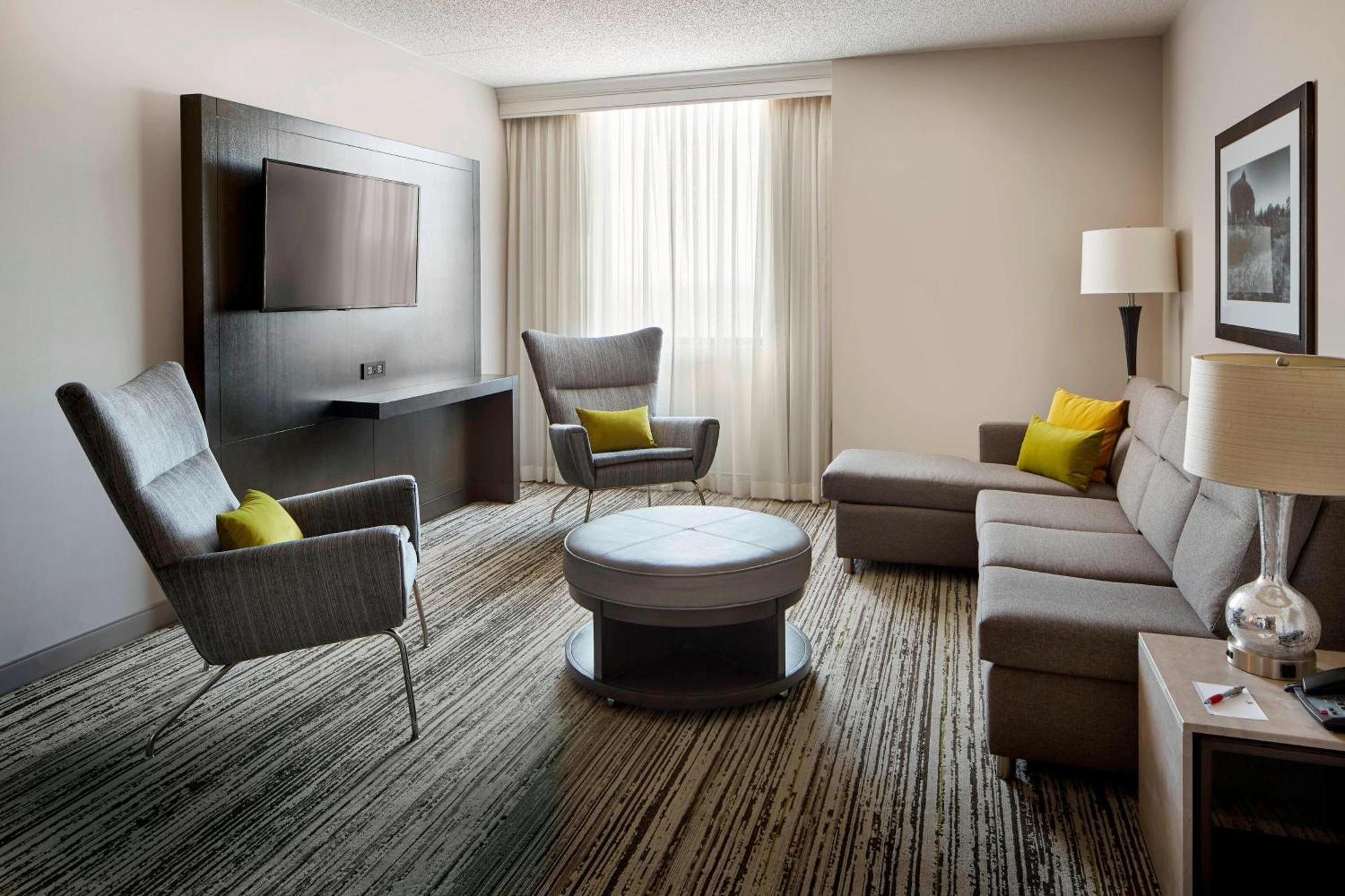 Marriott Hartford/Windsor Airport Exterior foto