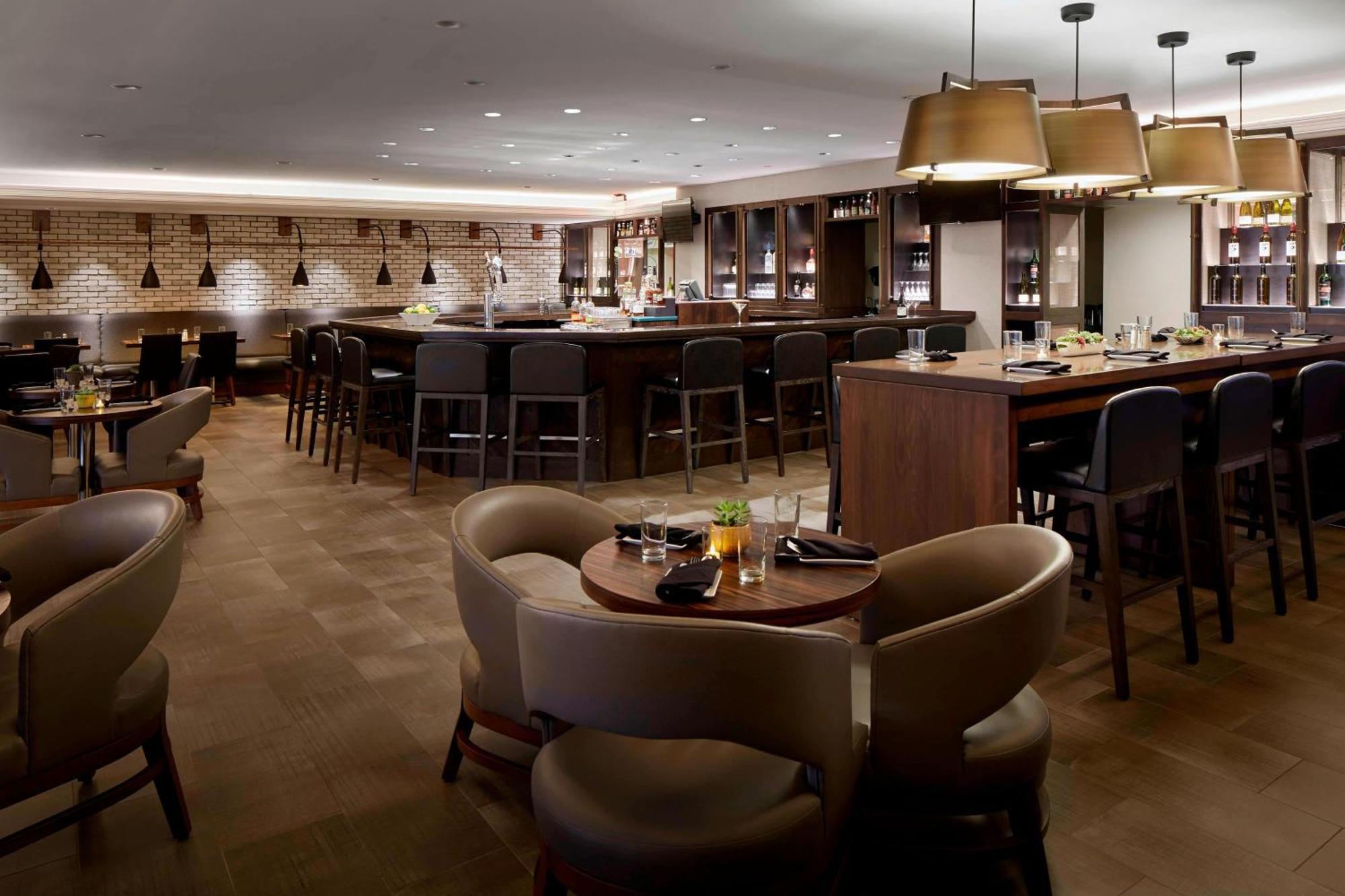Marriott Hartford/Windsor Airport Exterior foto